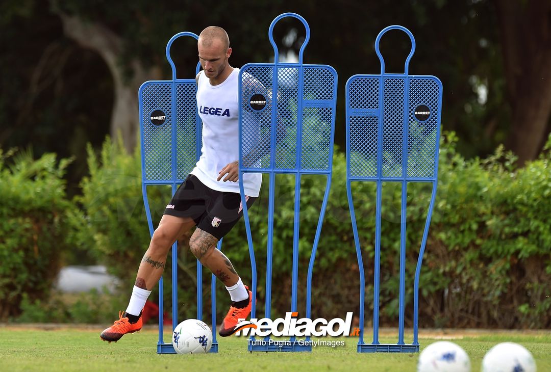  PALERMO, ITALY - AUGUST 16:  Alijaz Struna in action during a US Citta' di Palermo training session at Carmelo Onorato training center on August 16, 2018 in Palermo, Italy.  (Photo by Tullio M. Puglia/Getty Images) 