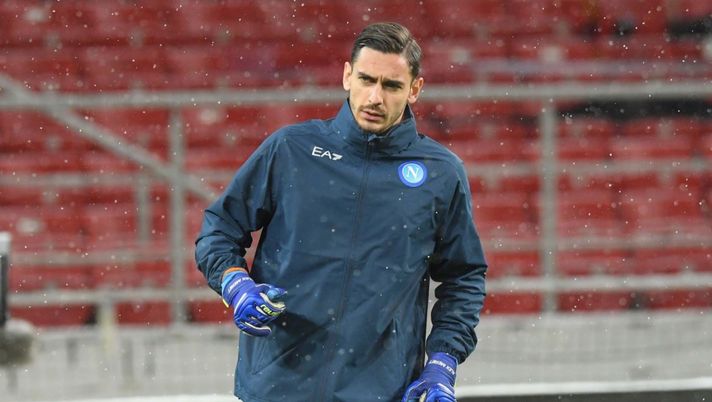 Meret, i quotidiani lo bocciano: non dà sicurezza ai compagni di reparto Meret, i quotidiani lo bocciano: non dà sicurezza ai compagni di reparto - immagine 1