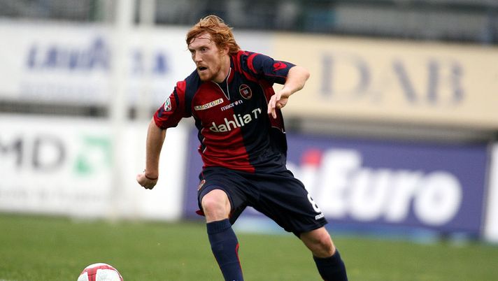 CAGLIARI, ITALY - MARCH 07: Davide Biondini of Cagliari during the Serie A match between Cagliari Calcio and Catania Calcio at Stadio Sant'Elia on March 7, 2010 in Cagliari, Italy. (Photo by Enrico Locci/Getty Images) CAGLIARI, ITALY - MARCH 07: Davide Biondini of Cagliari during the Serie A match between Cagliari Calcio and Catania Calcio at Stadio Sant'Elia on March 7, 2010 in Cagliari, Italy. (Photo by Enrico Locci/Getty Images)
