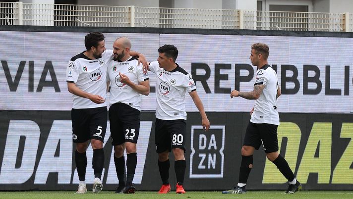 LA SPEZIA, ITALY - MAY 15: Riccardo Saponara of Spezia Calcio celebrates after scoring a goal during the Serie A match between Spezia Calcio  and Torino FC at Stadio Alberto Picco on May 15, 2021 in La Spezia, Italy.  (Photo by Gabriele Maltinti/Getty Images) 