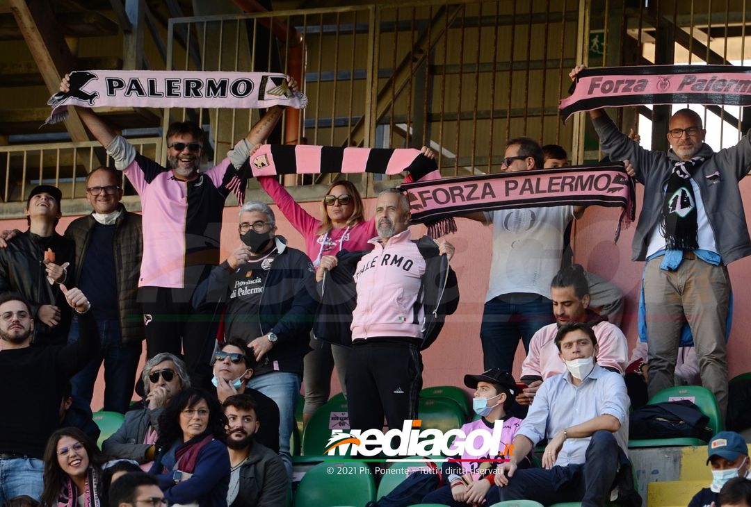 FOTO, i tifosi allo stadio per Palermo – Potenza 2-0 (Gallery) - immagine 34