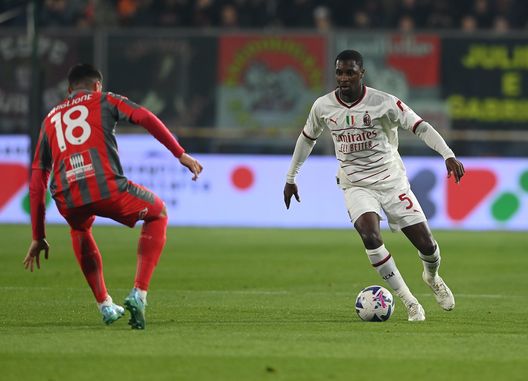 Fodé Ballo-Touré (difensore AC Milan), qui durante Cremonese-Milan (Serie A 2022-2023) | News (Getty Images) Ballo-Touré AC Milan Cremonese-Milan Serie A 2022-2023