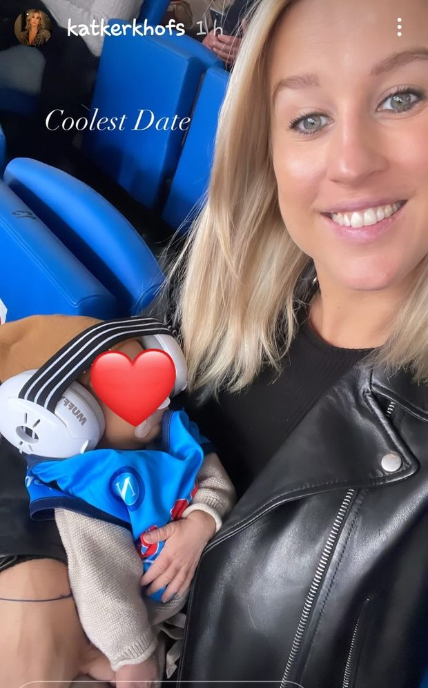 Mertens, mamma Kat porta allo stadio il piccolo Ciro con le cuffie- immagine 2