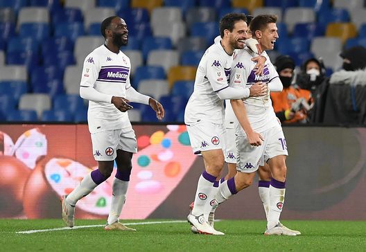 NAPLES, ITALY - JANUARY 13: Krzysztof Piatek of ACF Fiorentina celebrates after scoring his side's fourth goal during the Coppa Italia match between SSC Napoli and ACF Fiorentina at Stadio Diego Armando Maradona on January 13, 2022 in Naples, Italy. (Photo by Francesco Pecoraro/Getty Images) NAPLES, ITALY - JANUARY 13: Krzysztof Piatek of ACF Fiorentina celebrates after scoring his side's fourth goal during the Coppa Italia match between SSC Napoli and ACF Fiorentina at Stadio Diego Armando Maradona on January 13, 2022 in Naples, Italy. (Photo by Francesco Pecoraro/Getty Images)