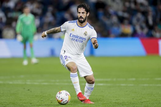 Real Madrid, 4 opzioni per il futuro di Isco e 2 sono di Siviglia: è derby di mercato- immagine 2