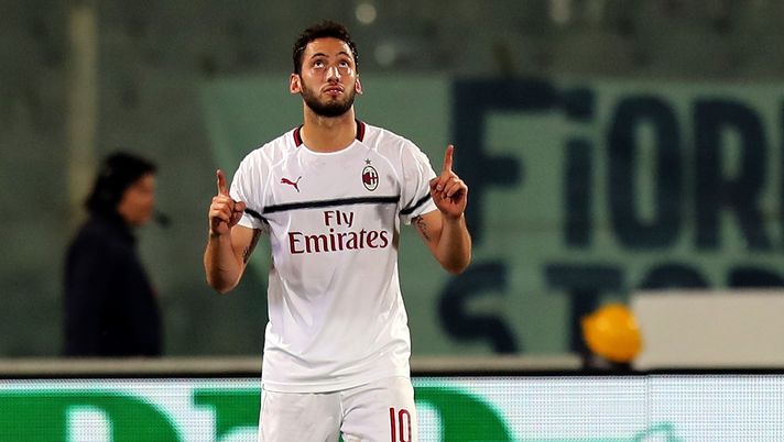 Hakan Calhanoglu, centrocampista del Milan (credits: GETTY Images) 
