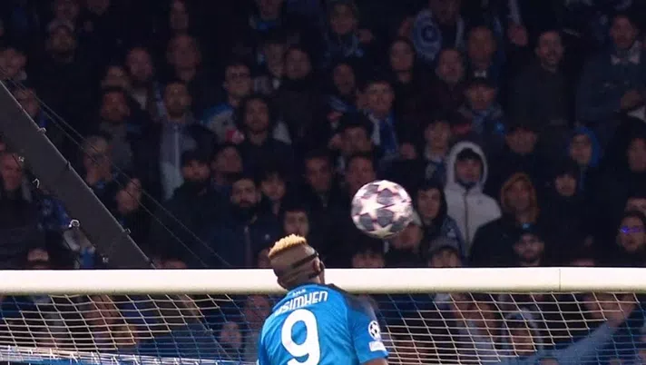 VIDEO Il volo di Osimhen con l’Eintracht votato come “goal of the week” in Champions - immagine 1