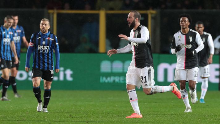 BERGAMO, ITALY - NOVEMBER 23: Gonzalo Higuain of Juventus celebrates his goal during the Serie A match between Atalanta BC and Juventus at Gewiss Stadium on November 23, 2019 in Bergamo, Italy. (Photo by Emilio Andreoli/Getty Images) BERGAMO, ITALY - NOVEMBER 23: Gonzalo Higuain of Juventus celebrates his goal during the Serie A match between Atalanta BC and Juventus at Gewiss Stadium on November 23, 2019 in Bergamo, Italy. (Photo by Emilio Andreoli/Getty Images)