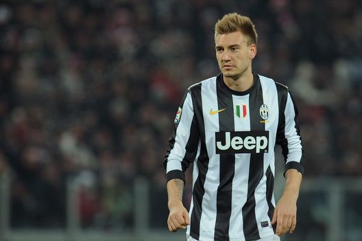 Bendtner con la maglia della Juve Bendtner con la maglia della Juve