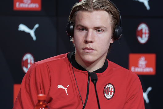 Hauge Milan Hauge Milan