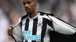 Tifosi Newcastle pazzi di Isak ma… il coro per lui è quello di Kulusevski