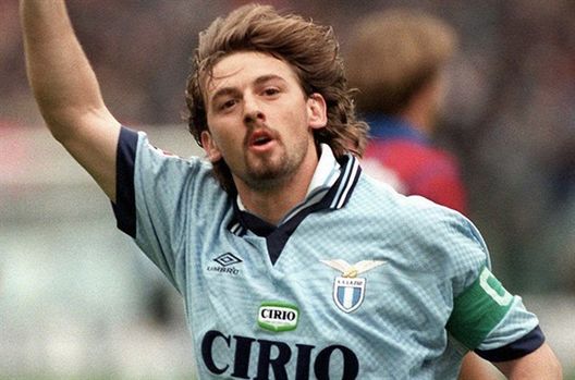 Beppe Signori, ex bomber della Lazio. Beppe Signori, ex bomber della Lazio.