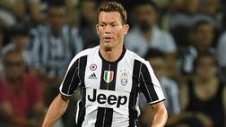 In UK – Il City pensa a Lichtsteiner, c’è anche l’Inter. La Juventus…