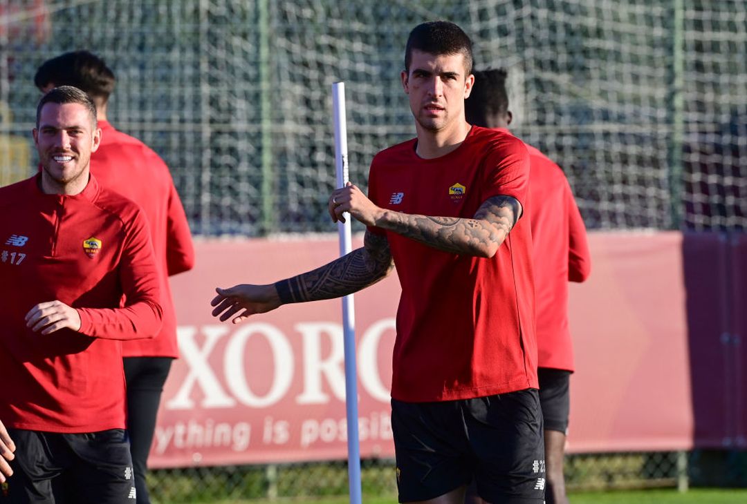 Mourinho respira: a Trigoria Pellegrini e Kumbulla in gruppo – FOTO GALLERY - immagine 18