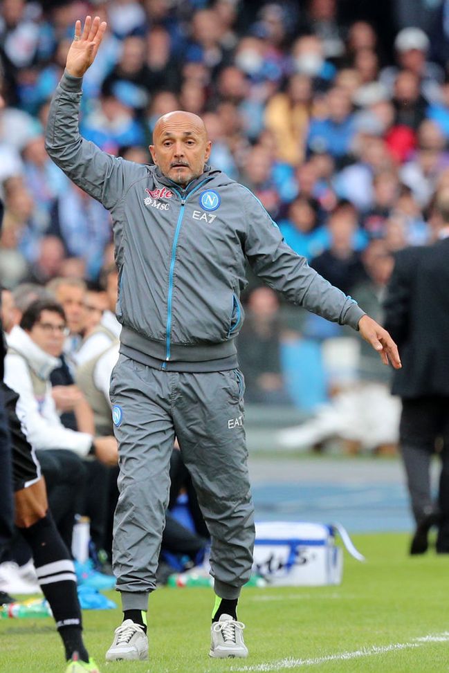(Photo by Francesco Pecoraro/Getty Images) Sempre e solo Napoli: fate un po’ voi…- immagine 2