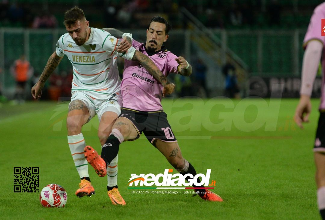 FOTO Palermo-Venezia 0-1, 14ª giornata di Serie B 2022-2023 (Gallery) - immagine 48