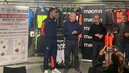 Al Macron store l’asta benefica con le maglie bianconere