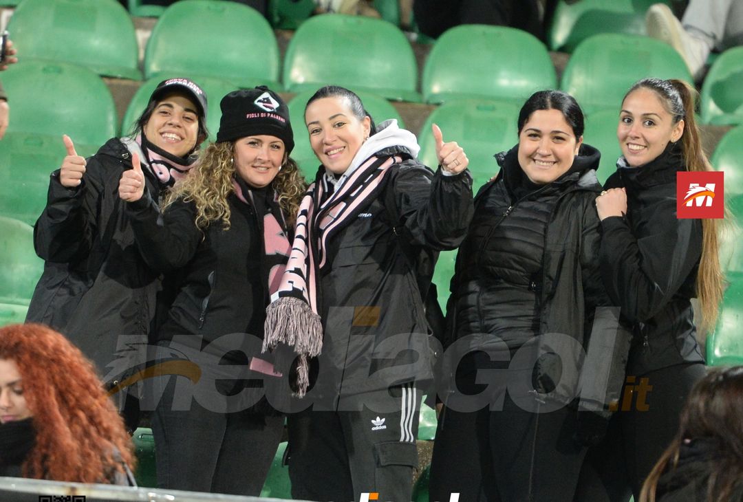 FOTOTIFO Palermo-Ternana 0-0, gli scatti ai tifosi al “Renzo Barbera” (Gallery) - immagine 44