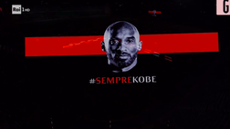 Video – Kobe Bryant, l’omaggio di San Siro è da pelle d’oca