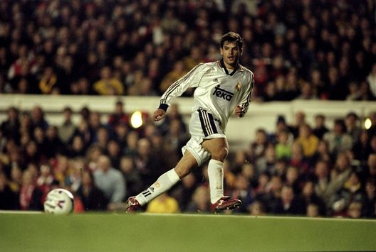 Mandatory Credit: Clive Mason /Allsport Real, Morientes ricorda gli insulti nei derby: “Mi hanno creato tensione e disagio”- immagine 2