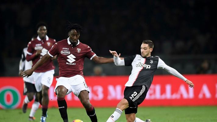TURIN, ITALY - NOVEMBER 02: Juventus player Mattia De Sciglio during the Serie A match between Torino FC and Juventus at Stadio Olimpico di Torino on November 02, 2019 in Turin, Italy. (Photo by Daniele Badolato - Juventus FC/Juventus FC via Getty Images) 