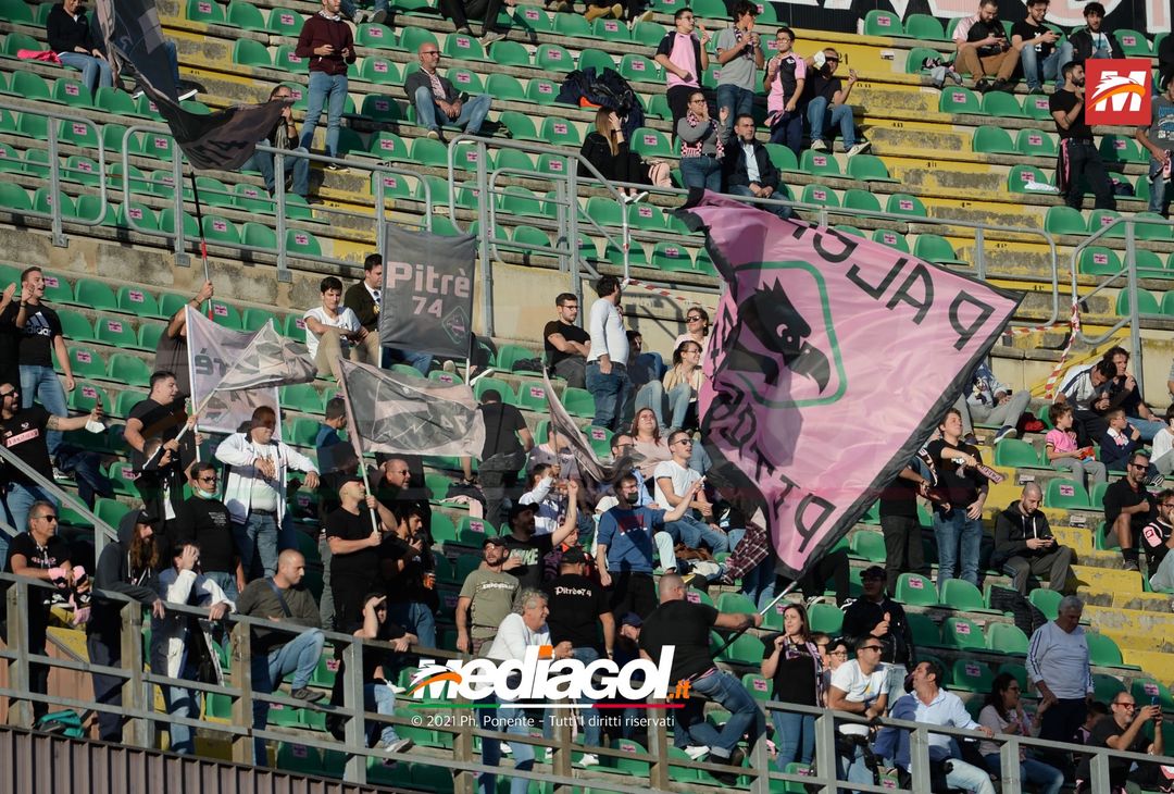 FOTO, i tifosi allo stadio per Palermo – Potenza 2-0 (Gallery) - immagine 12