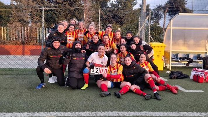 Bari-Lecce, è derby anche fra le donne: Serena D’Amico fa il gol numero 200 Bari-Lecce, è derby anche fra le donne: Serena D’Amico fa il gol numero 200 - immagine 1