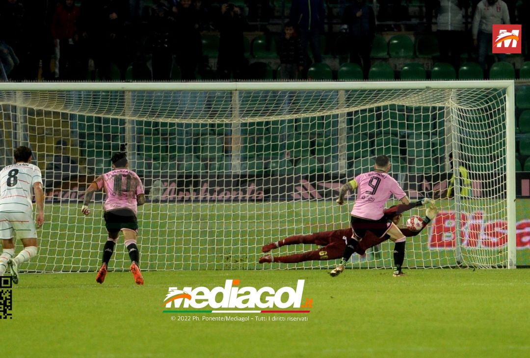 FOTO Palermo-Venezia 0-1, 14ª giornata di Serie B 2022-2023 (Gallery) - immagine 46