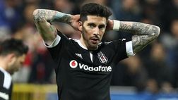Besiktas, stoccata a Sosa: “Ha mostrato poca professionalità”