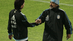 VIDEO/ Messi vs Maradona: cosa pensano Guardiola, Veron e…