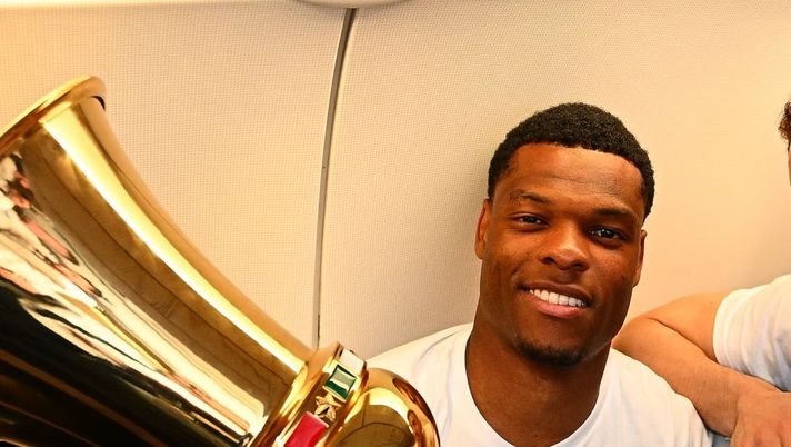 Inter, pronto il piano se parte Dumfries: “Due piste calde a Torino e Madrid” Inter, pronto il piano se parte Dumfries: “Due piste calde a Torino e Madrid” - immagine 1