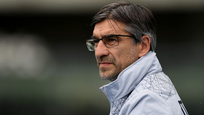 VERONA, ITALY - MAY 01: Ivan Juric, Head Coach of Hellas Verona looks on prior to the Serie A match between Hellas Verona FC and Spezia Calcio at Stadio Marcantonio Bentegodi on May 01, 2021 in Verona, Italy. Sporting stadiums around Italy remain under strict restrictions due to the Coronavirus Pandemic as Government social distancing laws prohibit fans inside venues resulting in games being played behind closed doors. (Photo by Alessandro Sabattini/Getty Images) VERONA, ITALY - MAY 01: Ivan Juric, Head Coach of Hellas Verona looks on prior to the Serie A match between Hellas Verona FC and Spezia Calcio at Stadio Marcantonio Bentegodi on May 01, 2021 in Verona, Italy. Sporting stadiums around Italy remain under strict restrictions due to the Coronavirus Pandemic as Government social distancing laws prohibit fans inside venues resulting in games being played behind closed doors. (Photo by Alessandro Sabattini/Getty Images)