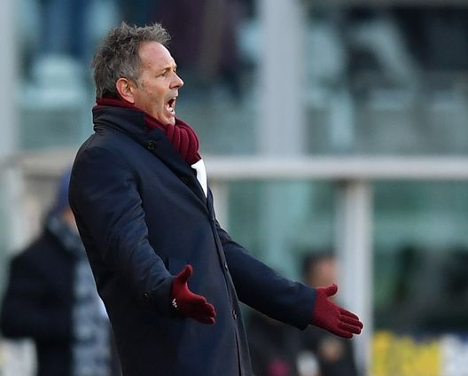 TURIN, ITALY - DECEMBER 30: Torino FC head coach Sinisa Mihajlovic reacts during the serie A match between Torino FC and Genoa CFC at Stadio Olimpico di Torino on December 30, 2017 in Turin, Italy. (Photo by Valerio Pennicino/Getty Images) TURIN, ITALY - DECEMBER 30: Torino FC head coach Sinisa Mihajlovic reacts during the serie A match between Torino FC and Genoa CFC at Stadio Olimpico di Torino on December 30, 2017 in Turin, Italy. (Photo by Valerio Pennicino/Getty Images)