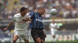 VIDEO / Amarcord 21/09/1997: Ronaldo vs Batistuta, il Fenomeno cancella l’argentino