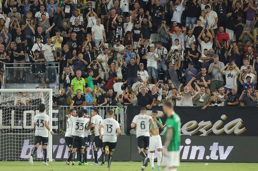 (Photo by Gabriele Maltinti/Getty Images) spezia napoli cori