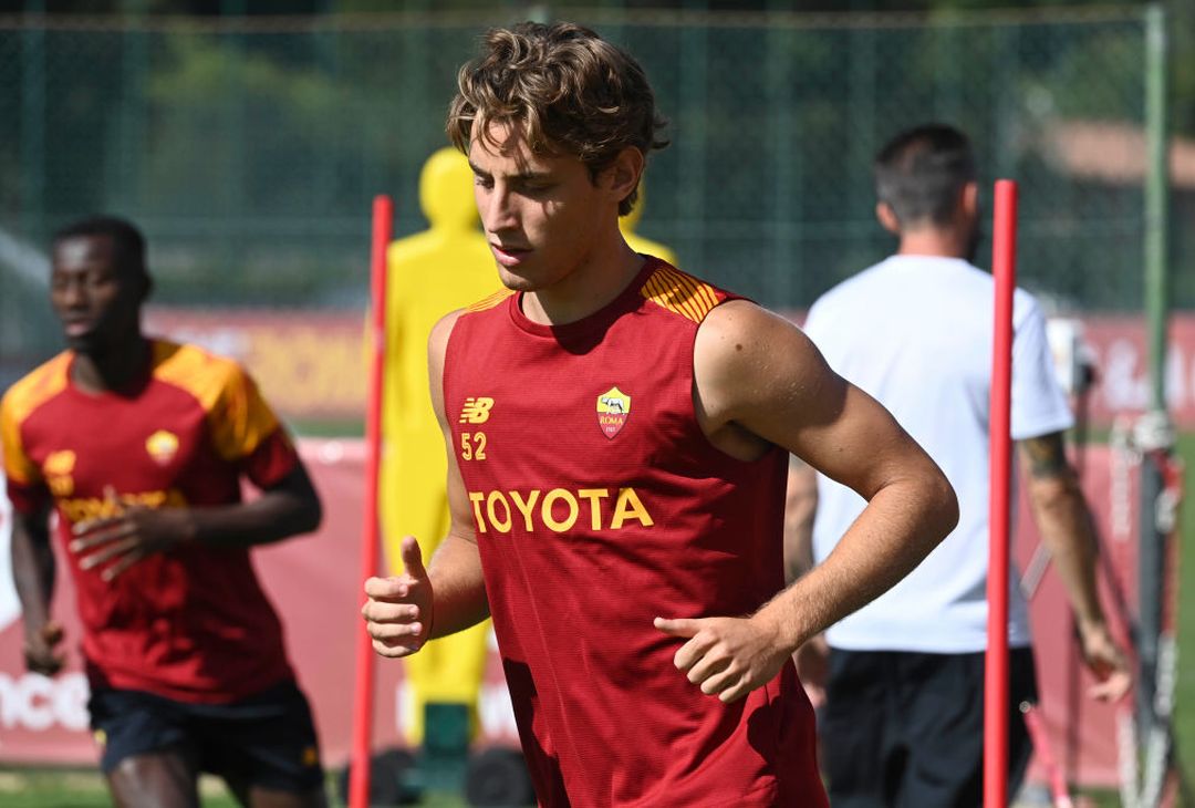 Roma, la seduta del mattino a Trigoria – FOTO GALLERY - immagine 13