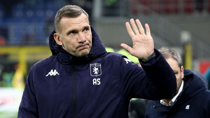 MILAN, ITALY - JANUARY 13: Andriy Shevchenko, Head Coach of Genoa CFC, is pictured during the Coppa Italia match between AC Milan and Genoa CFC at Stadio Giuseppe Meazza on January 13, 2022 in Milan, Italy. (Photo by Marco Luzzani/Getty Images) Shevchenko: “Io a rischio? Faccio il mio lavoro, poi sarà la società a decidere” - immagine 1