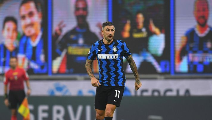 MILAN, ITALY - OCTOBER 31:  Aleksandar Kolarov of FC Internazionale in action during the Serie A match between FC Internazionale and Parma Calcio at Stadio Giuseppe Meazza on October 31, 2020 in Milan, Italy.  (Photo by Claudio Villa - Inter/Inter via Getty Images) 