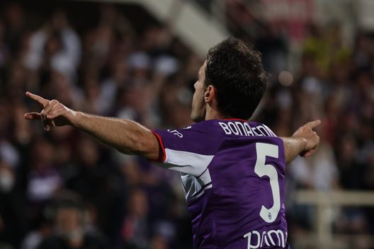 GERMOGLI PH: 09 MAGGIO 2022 FIRENZE STADIO ARTEMIO FRANCHI PARTITA CAMPIONATO SERIE A 2021 2022 FIORENTINA VS ROMA NELLA FOTO GOL ESULTANZA 2 0 GIACOMO BONAVENTURA © FOTOCRONACHE GERMOGLI Giorgetti: “Ieri gara perfetta. Con Italiano tutti protagonisti”- immagine 2