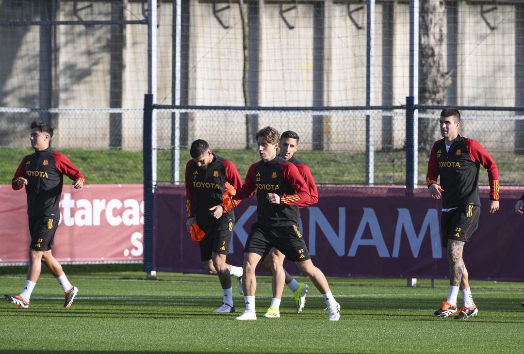 Roma, la ripresa degli allenamenti dopo la trasferta di Riyad – FOTO GALLERY - immagine 33