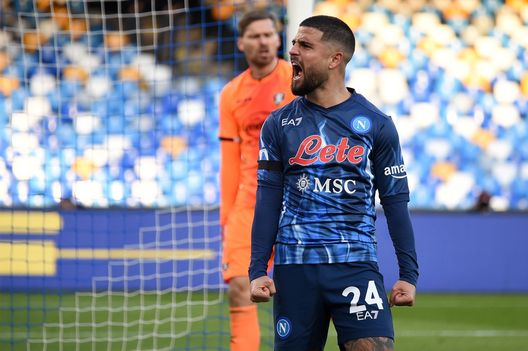 insigne napoli salernitana flames kit de laurentiis