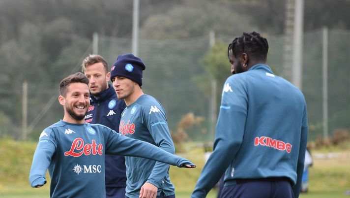 Il Napoli si prepara alla sfida con la Lazio: le condizioni degli azzurri 