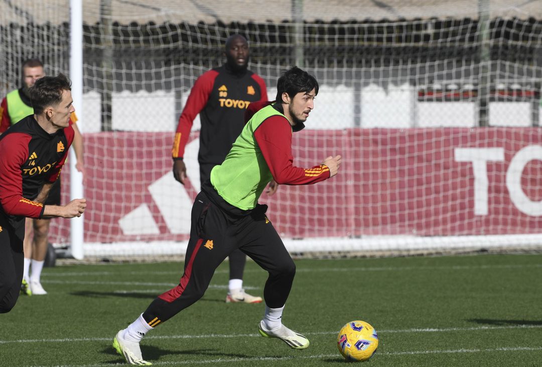 Roma, l’ultimo allenamento pima della Cremonese – FOTOGALLERY - immagine 29