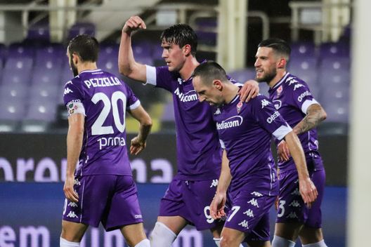 GERMOGLI PH: 23 GENNAIO 2021 FIRENZE STADIO ARTEMIO FRANCHI SERIE A FIORENTINA VS CROTONE NELLA FOTO GOL ED ESULTANZA VLAHOVIC GERMOGLI PH: 23 GENNAIO 2021 FIRENZE STADIO ARTEMIO FRANCHI SERIE A FIORENTINA VS CROTONE NELLA FOTO GOL ED ESULTANZA VLAHOVIC