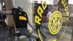 VIDEO / Inter, oggi è il giorno della terza maglia: è già in vendita nello store nerazzurro