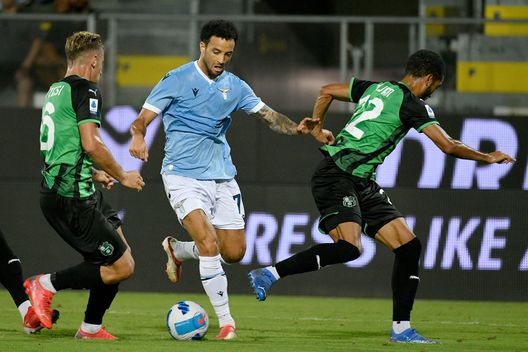 Felipe Anderson contro il Sassuolo Felipe Anderson contro il Sassuolo