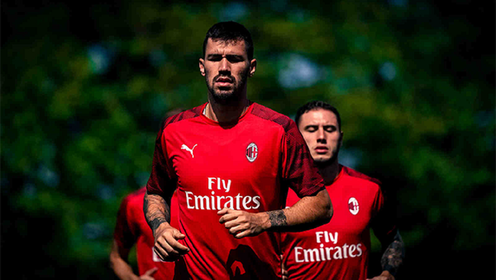 Romagnoli e Calabria a Milanello, @acmilan 