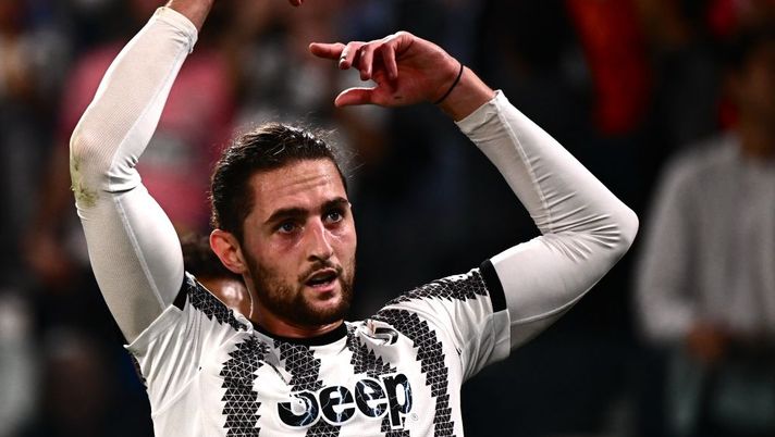 Juventus' French midfielder Adrien Rabiot celebrates scoring his team's first goal during the UEFA Champions League 1st round day 3 group H football match between Juventus Turin and Maccabi Haifa, at the Juventus stadium in Turin on October 5, 2022. (Photo by Marco BERTORELLO / AFP) (Photo by MARCO BERTORELLO/AFP via Getty Images) Juve, Rabiot ieri in palestra: la verità sulla gestione. E le ultime su Pogba - immagine 1