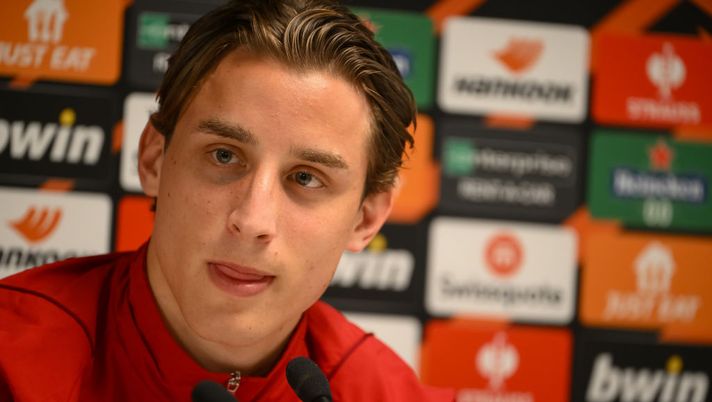 Bove: “Onorato di essere accostato a De Rossi, ma voglio avere la mia carriera” - immagine 1