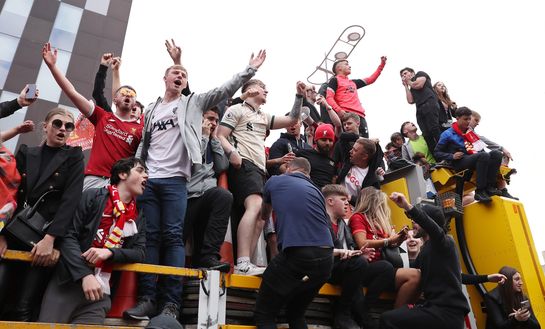 . (Photo by Charlotte Tattersall/Getty Images) Napoli-Liverpool: sono ben sette i tifosi inglesi a cui sarà dato il Daspo- immagine 2
